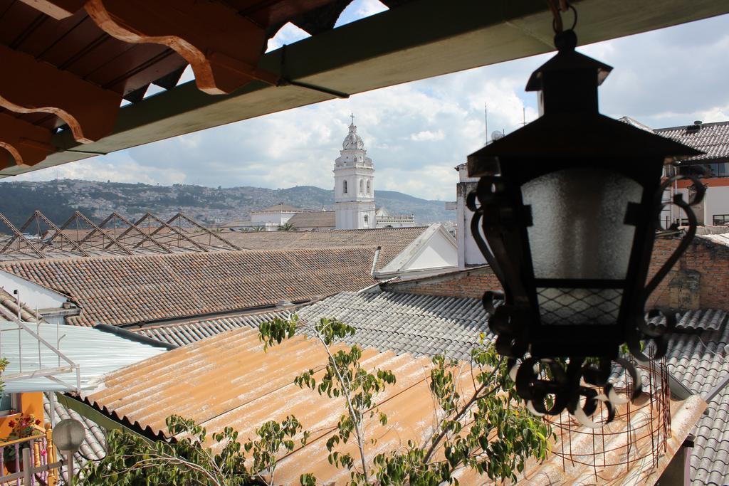 Hostal Yumbo Imperial Quito Dış mekan fotoğraf
