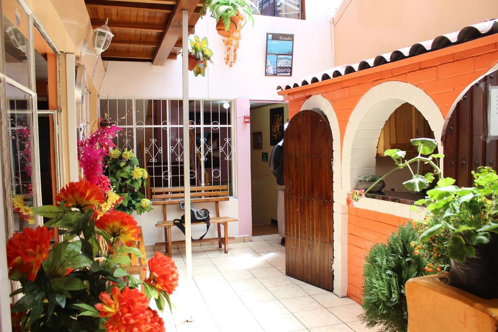 Hostal Yumbo Imperial Quito Dış mekan fotoğraf