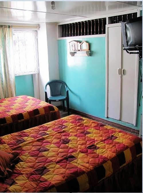 Hostal Yumbo Imperial Quito Dış mekan fotoğraf